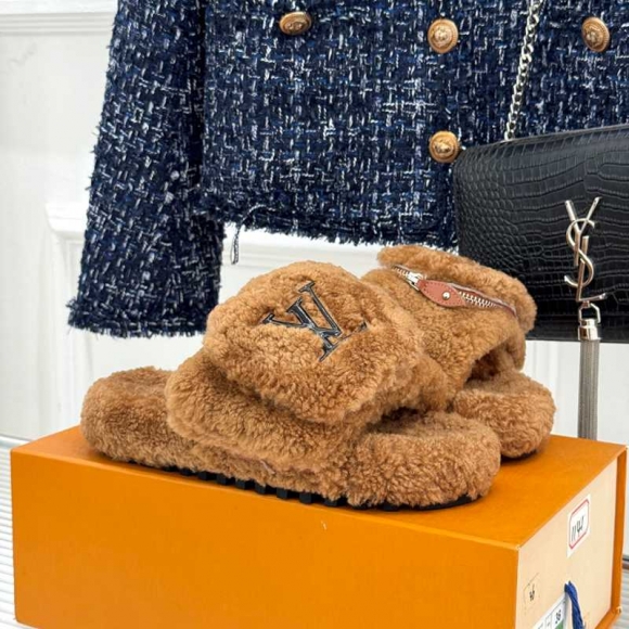 【LOUISVUITTON】25WFウォレットファースリッポンルームシューズレディース 【LOUISVUITTON】25WFウォレットファースリッポンルームシューズレディース