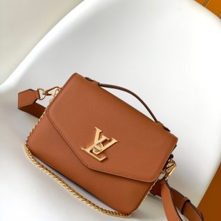 LOUIS VUITTON M22952 牛皮 ブラック ハンドバッグ チェーン 22x16x9.5cm サイズ:22x16x9.5cm LOUIS VUITTON M22952 牛皮 ブラック ハンドバッグ チェーン 22x16x9.5cm サイズ:22x16x9.5cm