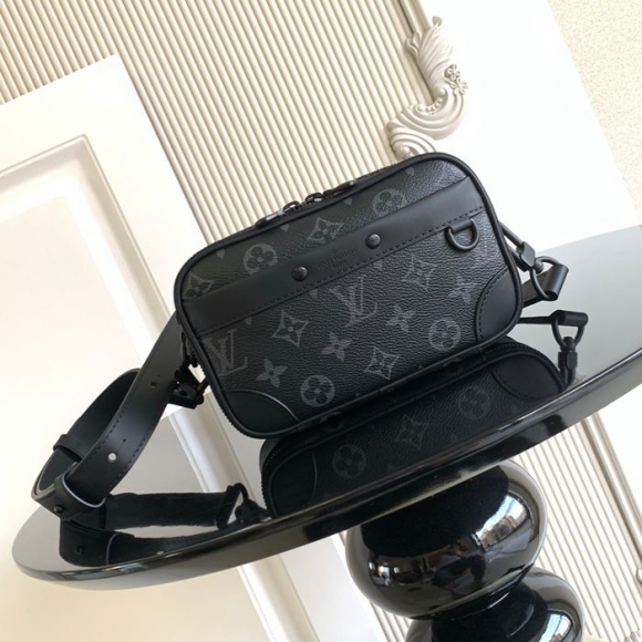 LOUIS VUITTON M82542 アルファ ミニハンドバッグ サイズ:18.5x11x6.5cm LOUIS VUITTON M82542 アルファ ミニハンドバッグ サイズ:18.5x11x6.5cm