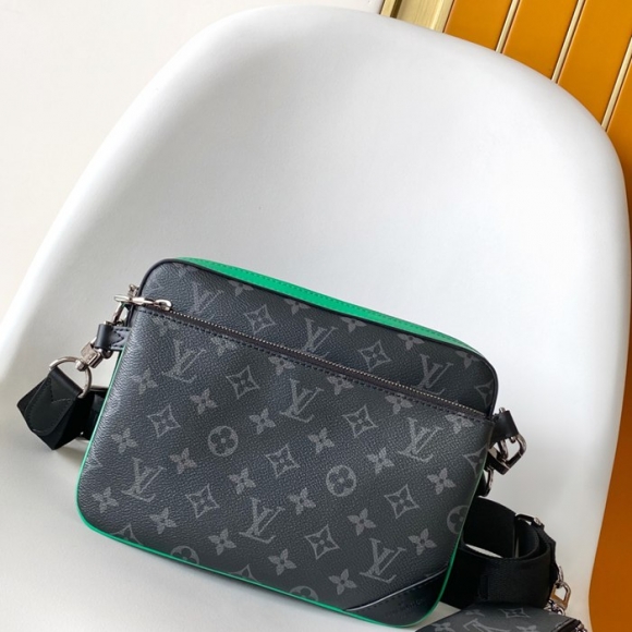 LOUIS VUITTON M26052 トリオ メッセンジャー サイズ:25x18.5cm LOUIS VUITTON M26052 トリオ メッセンジャー サイズ:25x18.5cm