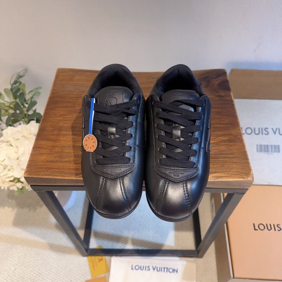 【LOUISVUITTON】ファレルウィリアムスコラボバターソフトスニーカーメンズレディース 【LOUISVUITTON】ファレルウィリアムスコラボバターソフトスニーカーメンズレディース