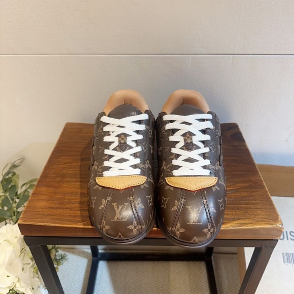 【LOUISVUITTON】ファレルウィリアムスコラボバターソフトスニーカーメンズレディース 【LOUISVUITTON】ファレルウィリアムスコラボバターソフトスニーカーメンズレディース