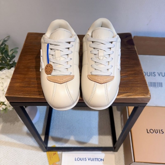 【LOUISVUITTON】ファレルウィリアムスコラボバターソフトスニーカーメンズレディース 【LOUISVUITTON】ファレルウィリアムスコラボバターソフトスニーカーメンズレディース