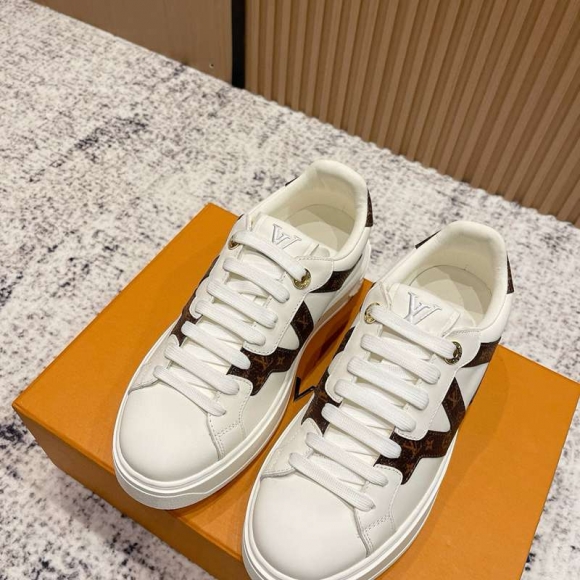 【LOUISVUITTON】スニーカーレザースニーカーランニングシューズメンズレディース 【LOUISVUITTON】スニーカーレザースニーカーランニングシューズメンズレディース