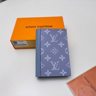 LOUIS VUITTON M14358 パスポートケース モノグラムマッカサー ブルー サイズ:10x14x2.5cm LOUIS VUITTON M14358 パスポートケース モノグラムマッカサー ブルー サイズ:10x14x2.5cm