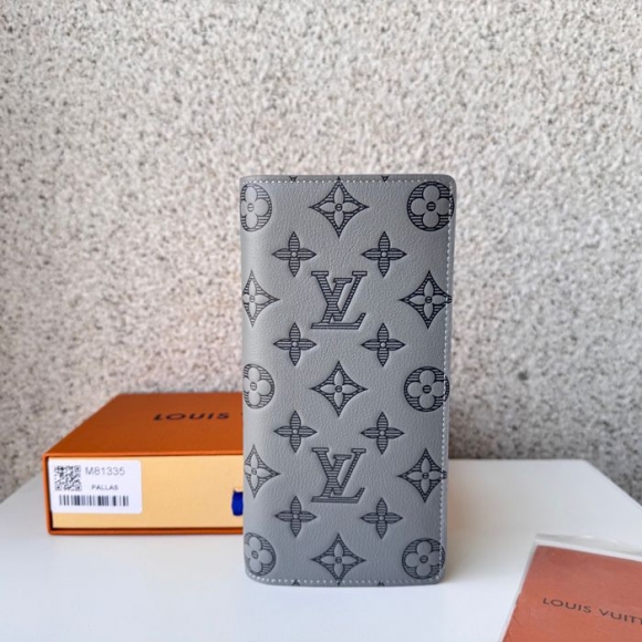 LOUIS VUITTON M81335 ブラッザ長財布 モノグラムシャドウ グレー サイズ:19x10cm LOUIS VUITTON M81335 ブラッザ長財布 モノグラムシャドウ グレー サイズ:19x10cm