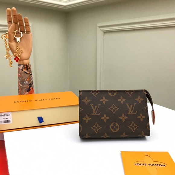 LOUIS VUITTON M47546 コスメポーチ 小 モノグラム サイズ:15x10x4.5cm LOUIS VUITTON M47546 コスメポーチ 小 モノグラム サイズ:15x10x4.5cm