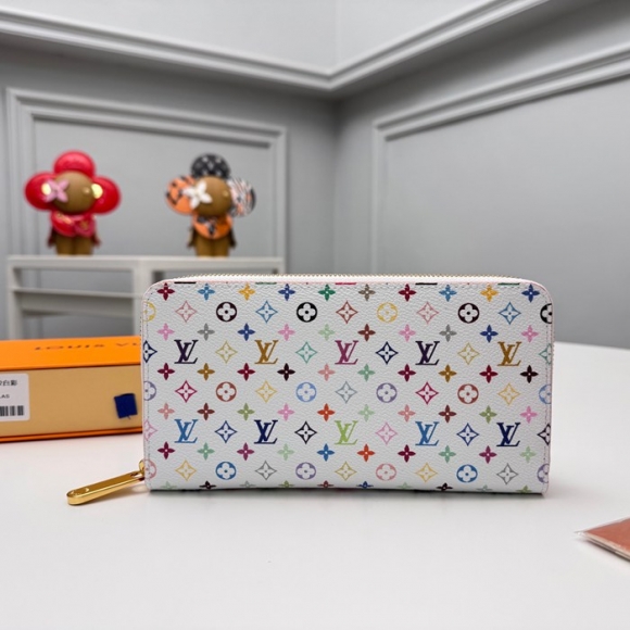 LOUIS VUITTON M13922 長財布 村上隆コラボ ホワイトマルチ サイズ:19x10cm LOUIS VUITTON M13922 長財布 村上隆コラボ ホワイトマルチ サイズ:19x10cm