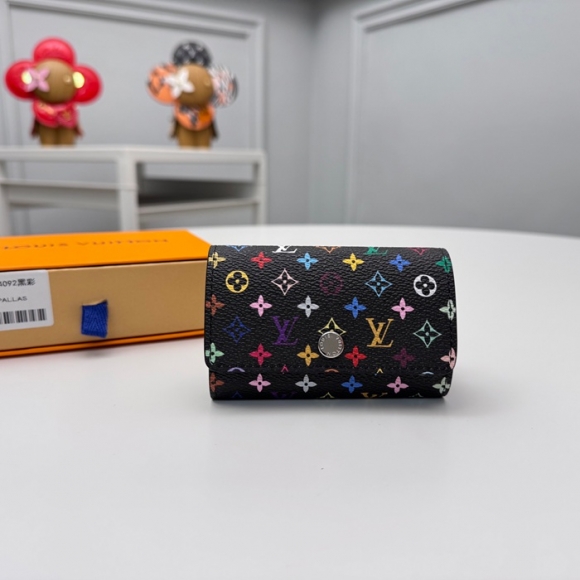 LOUIS VUITTON M14092 キーケース 村上隆コラボ ブラックマルチ サイズ:12x7cm LOUIS VUITTON M14092 キーケース 村上隆コラボ ブラックマルチ サイズ:12x7cm
