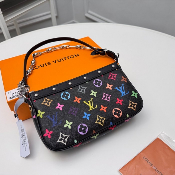 LOUIS VUITTON M13404 ポシェット アクセサリー 村上隆コラボ ブラックマルチ サイズ:22x13cm LOUIS VUITTON M13404 ポシェット アクセサリー 村上隆コラボ ブラックマルチ サイズ:22x13cm