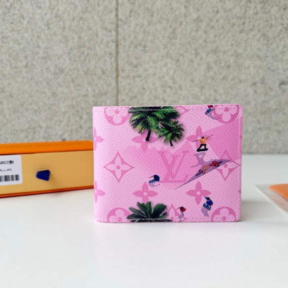 LOUIS VUITTON M26802 スレンダー財布 モノグラム スポーツシーン ピンク サイズ:11x8.5cm LOUIS VUITTON M26802 スレンダー財布 モノグラム スポーツシーン ピンク サイズ:11x8.5cm