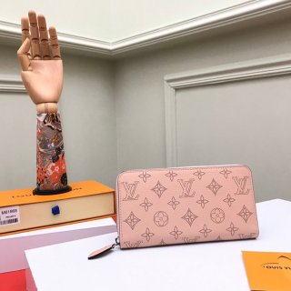 LOUIS VUITTON M61868 ジッピー長財布 マヒナ ピンク サイズ:19.5x10.5x2.5cm LOUIS VUITTON M61868 ジッピー長財布 マヒナ ピンク サイズ:19.5x10.5x2.5cm