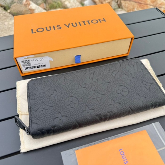 LOUIS VUITTON M11721 ジッピー長財布 ホリゾンタル エピ サイズ:21x2.5x10cm LOUIS VUITTON M11721 ジッピー長財布 ホリゾンタル エピ サイズ:21x2.5x10cm