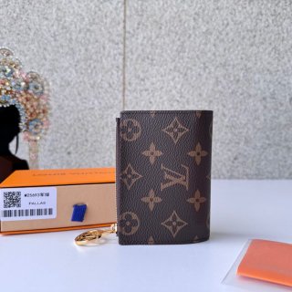 LOUIS VUITTON M25693 リサ財布 モノグラム オリーブ サイズ:9x11.5x1.5cm
