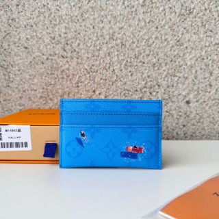 LOUIS VUITTON M14862 カードケース カラードモノグラム スポーツシーン ブルー サイズ:11x1.5cm LOUIS VUITTON M14862 カードケース カラードモノグラム スポーツシーン ブルー サイズ:11x1.5cm