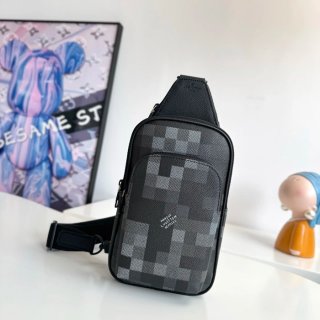 LOUIS VUITTON M14953 アベニュースリングバッグ サイズ:33x16x5.7cm LOUIS VUITTON M14953 アベニュースリングバッグ サイズ:33x16x5.7cm