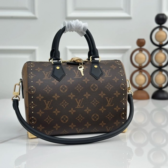 LOUIS VUITTON M26181 牛皮 モノグラム キャンバス 斜め掛けバッグ 斜め掛けショルダー手提げ 25x20x15cm サイズ:25x20x15cm