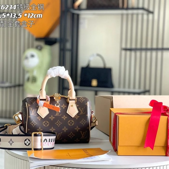LOUIS VUITTON M46222 モノグラム 斜め掛けバッグ 斜め掛け手提げ 20.5x13.5x12cm サイズ:20.5x13.5x12cm LOUIS VUITTON M46222 モノグラム 斜め掛けバッグ 斜め掛け手提げ 20.5x13.5x12cm サイズ:20.5x13.5x12cm