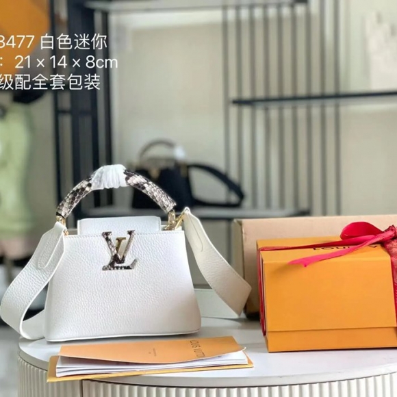 LOUIS VUITTON M55921 牛皮 ホワイト 斜め掛けバッグ 斜め掛け手提げ 21x14cm サイズ:21x14cm LOUIS VUITTON M55921 牛皮 ホワイト 斜め掛けバッグ 斜め掛け手提げ 21x14cm サイズ:21x14cm