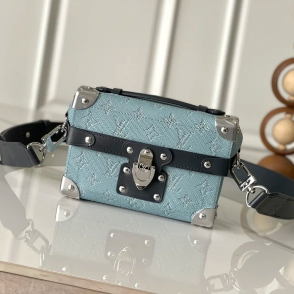 LOUIS VUITTON M15035 ソウルトランク ハンドバッグ サイズ:19x15cm LOUIS VUITTON M15035 ソウルトランク ハンドバッグ サイズ:19x15cm