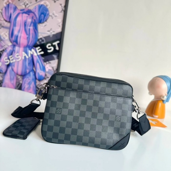 LOUIS VUITTON N40519 キャンバスメッセンジャー トリオ サイズ:25x18.5cm