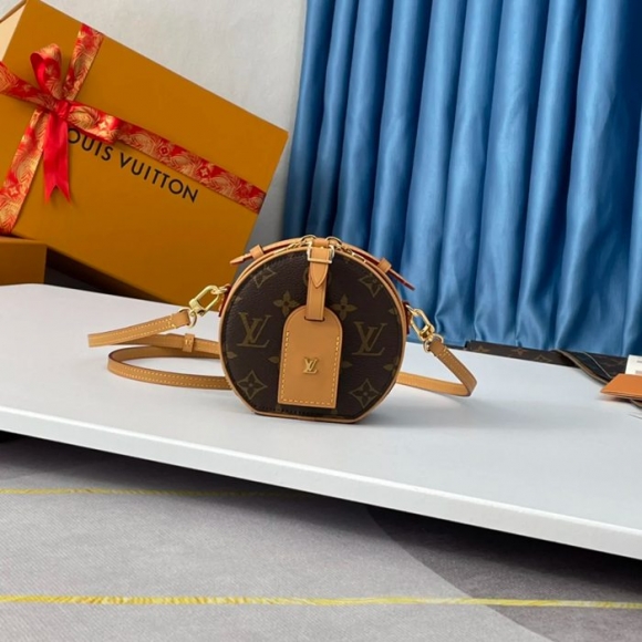 LOUIS VUITTON M44699 キャンバス モノグラム 斜め掛けバッグ レディース斜め掛け 13x12x6.5cm サイズ:13x12x6.5cm LOUIS VUITTON M44699 キャンバス モノグラム 斜め掛けバッグ レディース斜め掛け 13x12x6.5cm サイズ:13x12x6.5cm