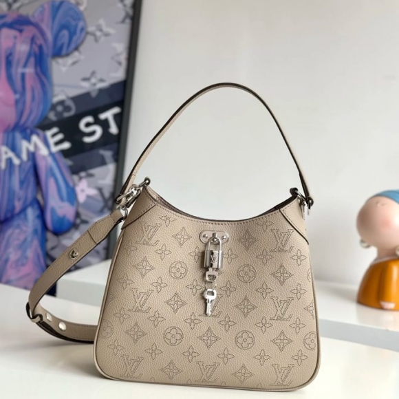LOUIS VUITTON M27336 牛皮 モノグラム 斜め掛けバッグ レディース斜め掛け 25x20cm サイズ:25x20cm LOUIS VUITTON M27336 牛皮 モノグラム 斜め掛けバッグ レディース斜め掛け 25x20cm サイズ:25x20cm