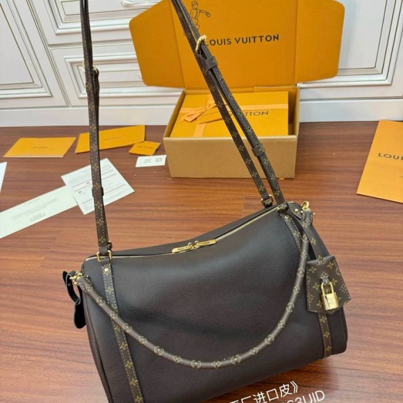 LOUIS VUITTON M26397 ボックスレザー 斜め掛けバッグ レディース斜め掛け 36x24x18.5cm サイズ:36x24x18.5cm LOUIS VUITTON M26397 ボックスレザー 斜め掛けバッグ レディース斜め掛け 36x24x18.5cm サイズ:36x24x18.5cm