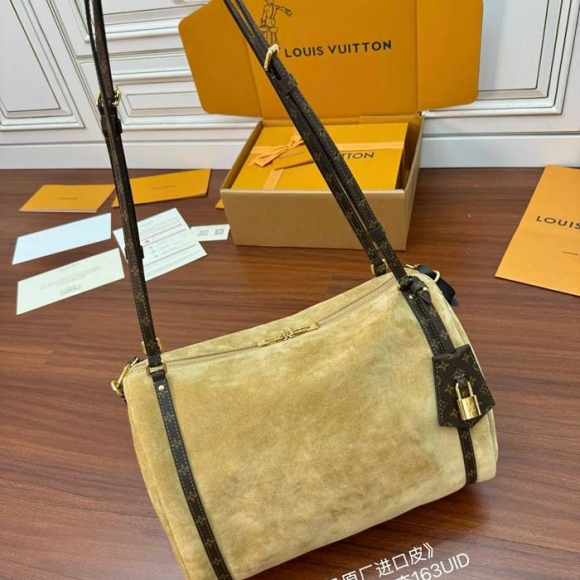 LOUIS VUITTON M26358 ボックスレザー 斜め掛けバッグ レディース斜め掛け 36x24x18.5cm サイズ:36x24x18.5cm LOUIS VUITTON M26358 ボックスレザー 斜め掛けバッグ レディース斜め掛け 36x24x18.5cm サイズ:36x24x18.5cm