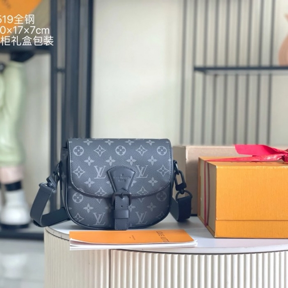 LOUIS VUITTON M12519 特級オールスチール金具斜め掛け サイズ:20x17cm LOUIS VUITTON M12519 特級オールスチール金具斜め掛け サイズ:20x17cm