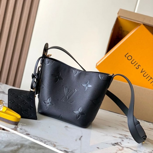 LOUIS VUITTON M13480 パターン ブラック 斜め掛けバッグ レディース斜め掛け 18x16x12cm サイズ:18x16x12cm LOUIS VUITTON M13480 パターン ブラック 斜め掛けバッグ レディース斜め掛け 18x16x12cm サイズ:18x16x12cm