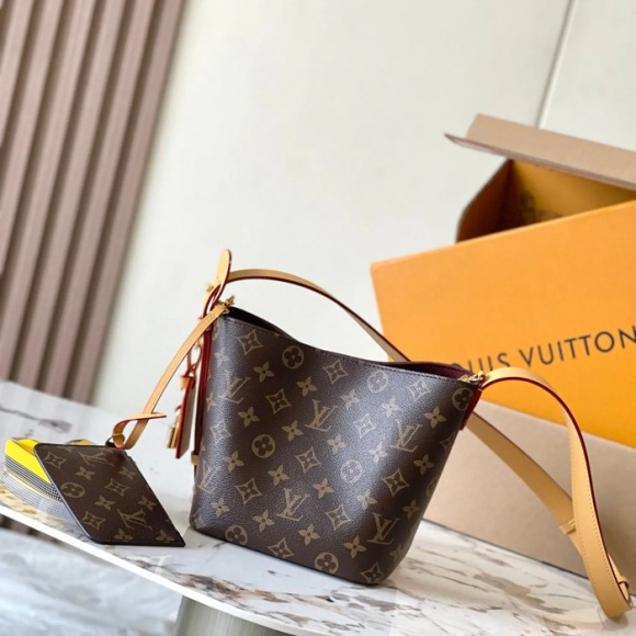 LOUIS VUITTON M12925 モノグラム 斜め掛けバッグ レディース斜め掛け 16x13.8x12cm サイズ:16x13.8x12cm LOUIS VUITTON M12925 モノグラム 斜め掛けバッグ レディース斜め掛け 16x13.8x12cm サイズ:16x13.8x12cm