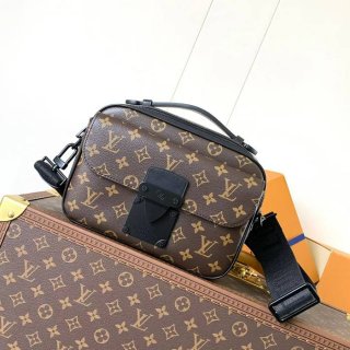 LOUIS VUITTON M45806 キャンバスメッセンジャー Sロック サイズ:22x18cm