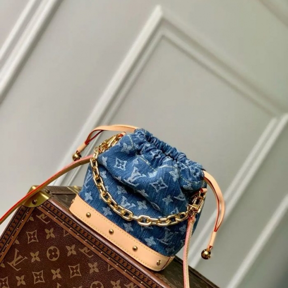 LOUIS VUITTON M83043 モノグラム デニム リュックサック リュックチェーン 20.5x17.5x8.8cm サイズ:20.5x17.5x8.8cm LOUIS VUITTON M83043 モノグラム デニム リュックサック リュックチェーン 20.5x17.5x8.8cm サイズ:20.5x17.5x8.8cm