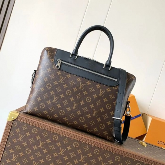LOUIS VUITTON M54019 キャンバスブリーフケース ポートドキュメント サイズ:37x28cm LOUIS VUITTON M54019 キャンバスブリーフケース ポートドキュメント サイズ:37x28cm