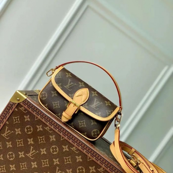 LOUIS VUITTON M83298 キャンバス モノグラム 斜め掛けバッグ レディース斜め掛けフラップ 19x10.5cm サイズ:19x10.5cm LOUIS VUITTON M83298 キャンバス モノグラム 斜め掛けバッグ レディース斜め掛けフラップ 19x10.5cm サイズ:19x10.5cm
