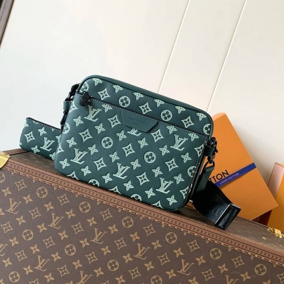 LOUIS VUITTON M27154 牛皮革メッセンジャー トリオ サイズ:25x18.5cm LOUIS VUITTON M27154 牛皮革メッセンジャー トリオ サイズ:25x18.5cm