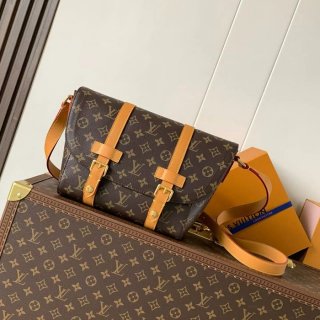 LOUIS VUITTON M28115 小メッセンジャー クリストファー サイズ:32x19.5x11cm LOUIS VUITTON M28115 小メッセンジャー クリストファー サイズ:32x19.5x11cm