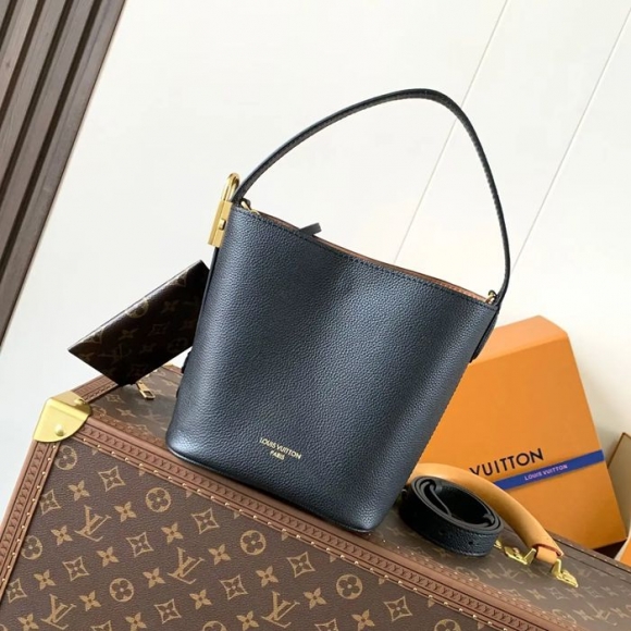 LOUIS VUITTON M25543 牛皮 モノグラム ブラック ショルダーバッグ レディースショルダー 18x16x12cm サイズ:18x16x12cm LOUIS VUITTON M25543 牛皮 モノグラム ブラック ショルダーバッグ レディースショルダー 18x16x12cm サイズ:18x16x12cm