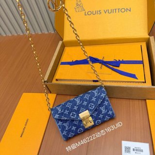 LOUIS VUITTON M4622 レディース斜め掛け 13.5cm サイズ:20.5×13.5×12cm