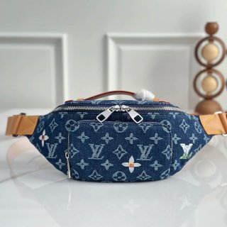 LOUIS VUITTON M27640 ブルーデニムウエストバッグ ラッシュ サイズ:30x15cm LOUIS VUITTON M27640 ブルーデニムウエストバッグ ラッシュ サイズ:30x15cm