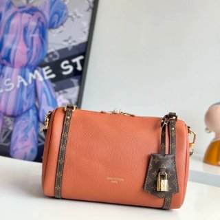 LOUIS VUITTON M29428 牛皮 モノグラム キャンバス 斜め掛けバッグ レディース斜め掛け手提げ 26x17x13.5cm サイズ:26x17x13.5cm LOUIS VUITTON M29428 牛皮 モノグラム キャンバス 斜め掛けバッグ レディース斜め掛け手提げ 26x17x13.5cm サイズ:26x17x13.5cm