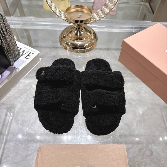 【MIUMIU】25SSウールスリッポンファースリッパレディース 【MIUMIU】25SSウールスリッポンファースリッパレディース