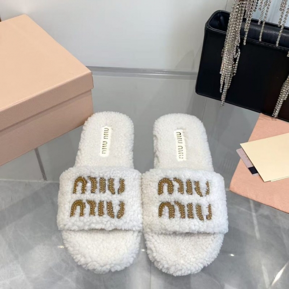 【MIUMIU】2026新色ウールスリッポンファースリッパレディース 【MIUMIU】2026新色ウールスリッポンファースリッパレディース
