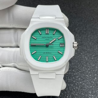 PATEK PHILIPPE 5711/1A-018 AET REMOULD ノーチラス Nature Collection 40mm