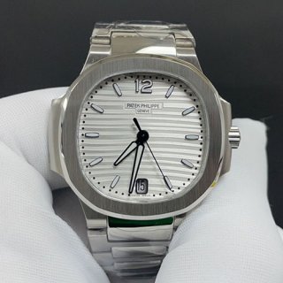 PATEK PHILIPPE 7118/1A-010 ノーチラス シルバー文字盤 2024高品質 PATEK PHILIPPE 7118/1A-010 ノーチラス シルバー文字盤 2024高品質