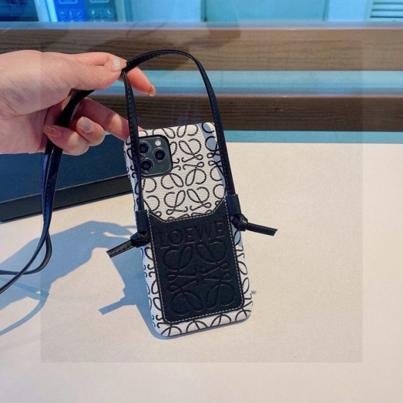 ロエベ スタイル スマホケース ロエベ スタイル スマホケース