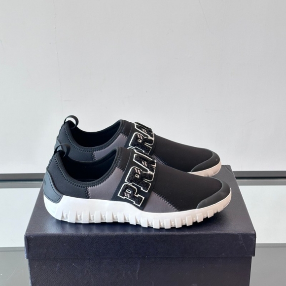 プラダ メンズ スニーカー 39-44 プラダ メンズ スニーカー 39-44