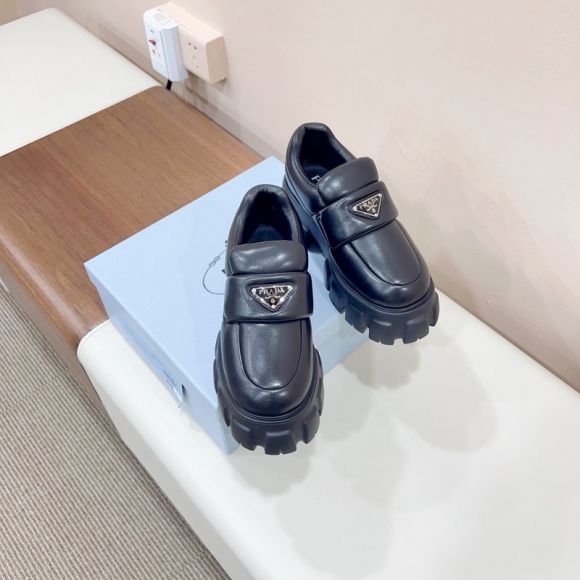 【PRADA】スニーカーレディース 【PRADA】スニーカーレディース