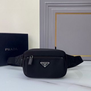 PRADA 黒布×レザー胸腰バッグ サイズ:21x12.5x4.5cm PRADA 黒布×レザー胸腰バッグ サイズ:21x12.5x4.5cm